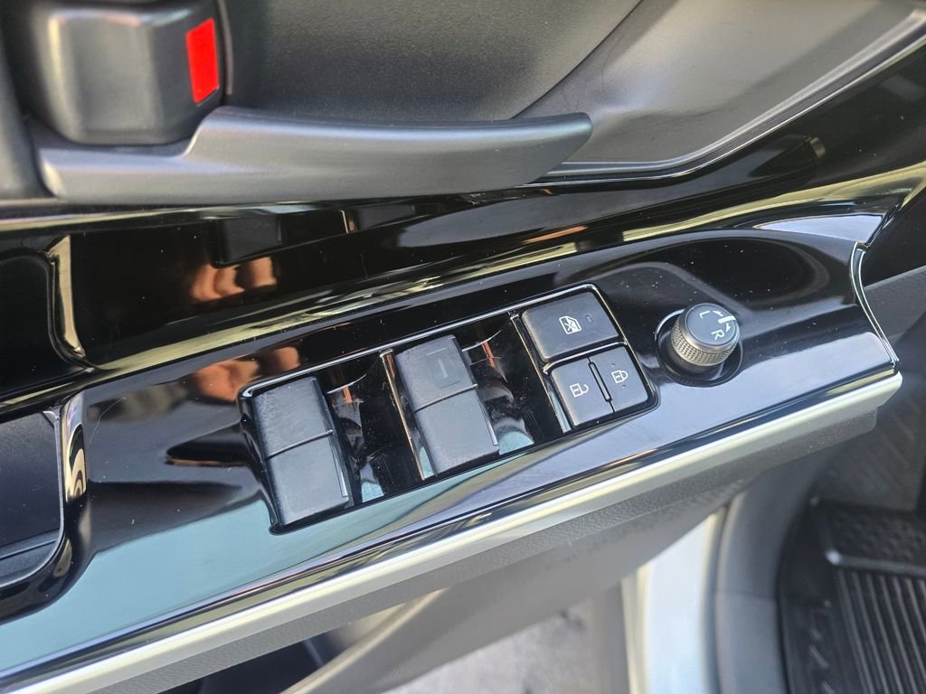 Certified 2025 Toyota bZ4X AWD w/ Weather Package image 16