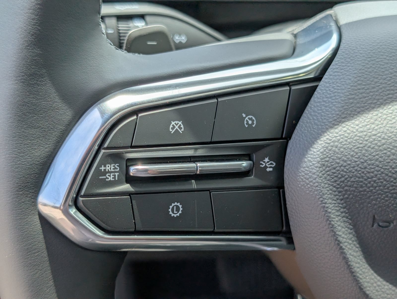 New 2026 Chevrolet Equinox LT w/ Safety and Technology Package AWD/4WD image 16