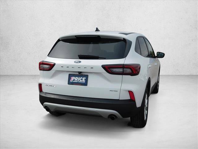 Used 2025 Ford Escape Active AWD/4WD image 9