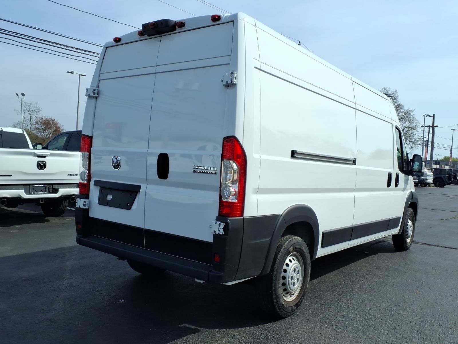 Used 2025 RAM ProMaster 3500 w/ Convenience Group FWD image 4
