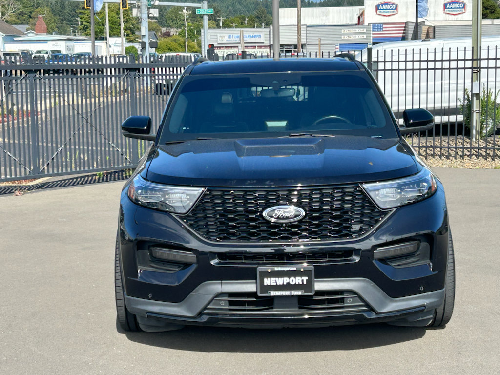 Used 2022 Ford Explorer ST w/ Equipment Group 401A AWD/4WD image 2