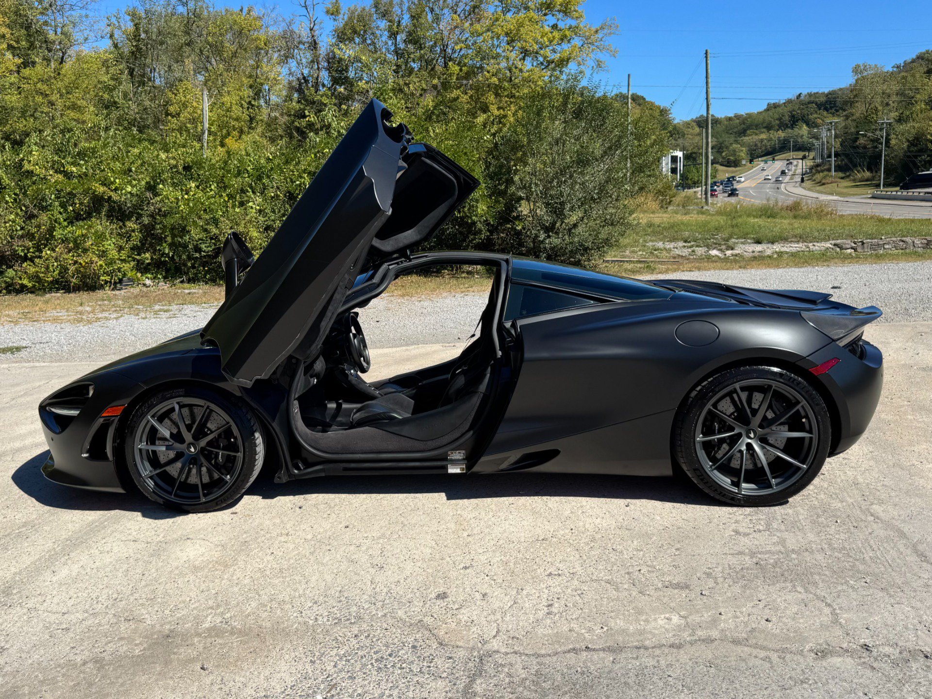 Used 2019 McLaren 720S Performance RWD image 8