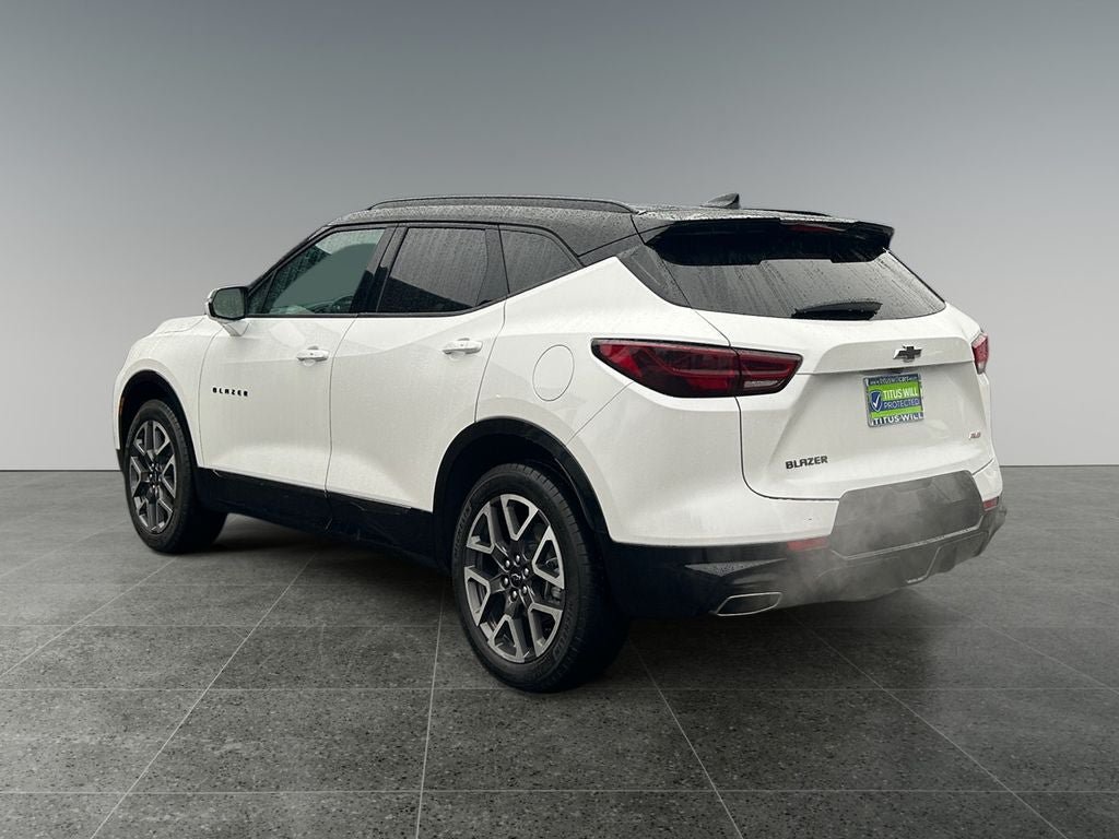 Used 2023 Chevrolet Blazer RS FWD image 5