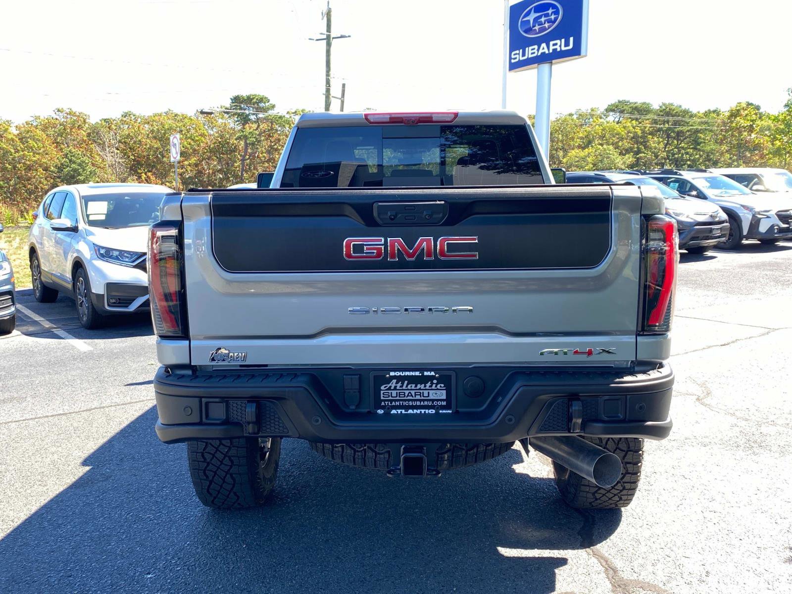 Used 2025 GMC Sierra 2500 AT4X w/ AT4X AEV Edition image 6