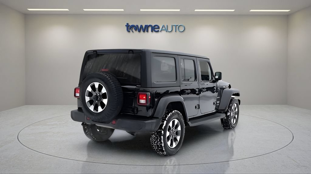 Used 2022 Jeep Wrangler Unlimited Sahara w/ Cold Weather Group AWD/4WD image 5