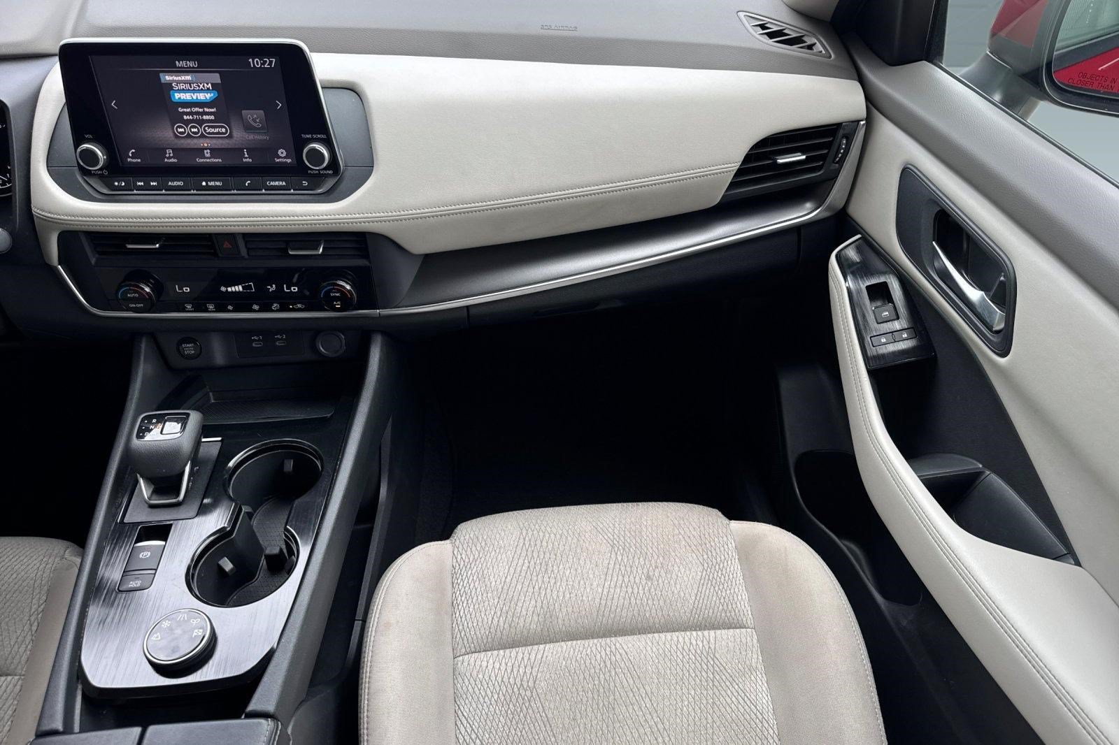 Used 2025 Nissan Rogue SV AWD/4WD image 30