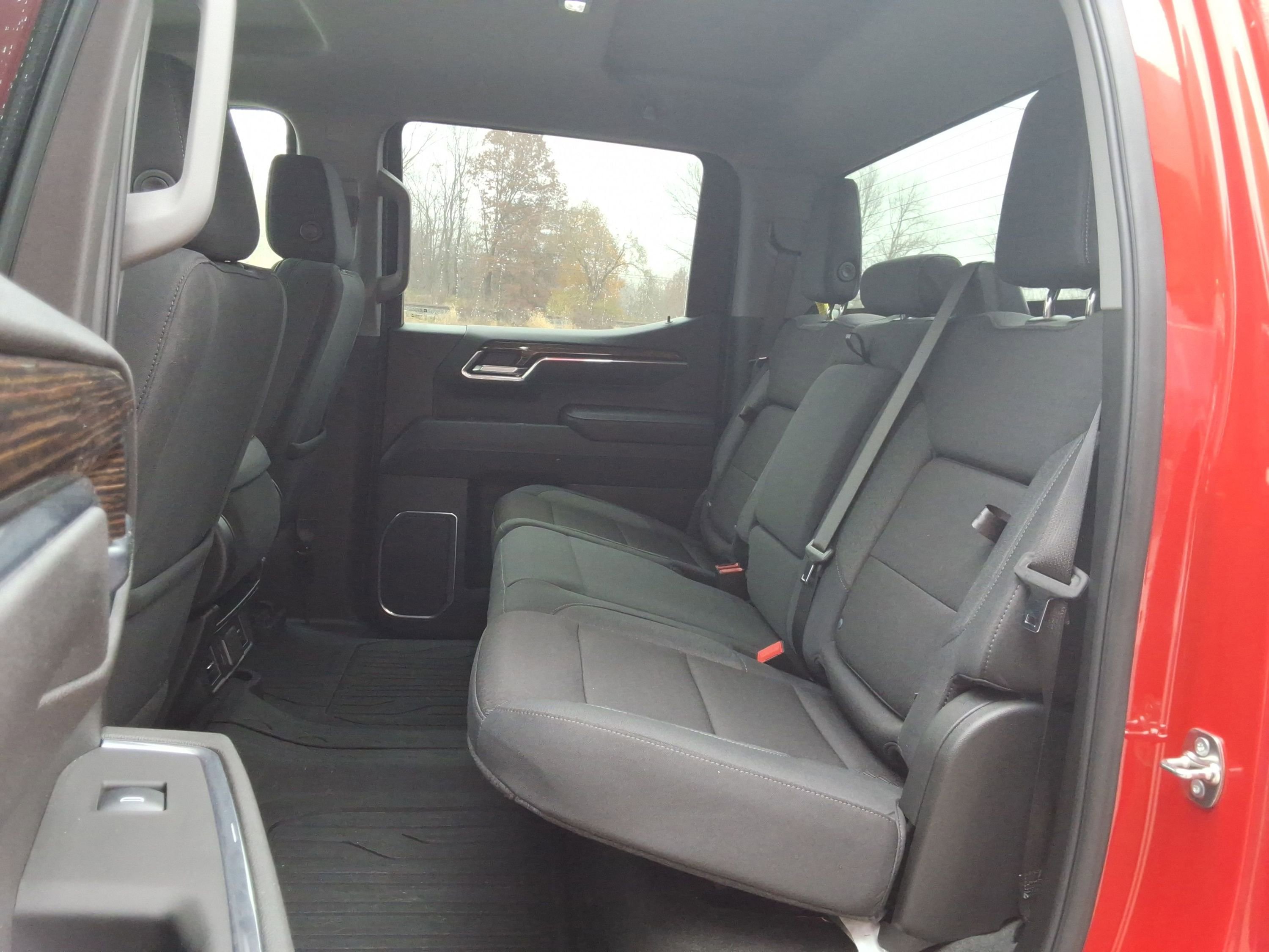 Used 2025 GMC Sierra 1500 Elevation w/ LPO, Elevation Black Package image 29