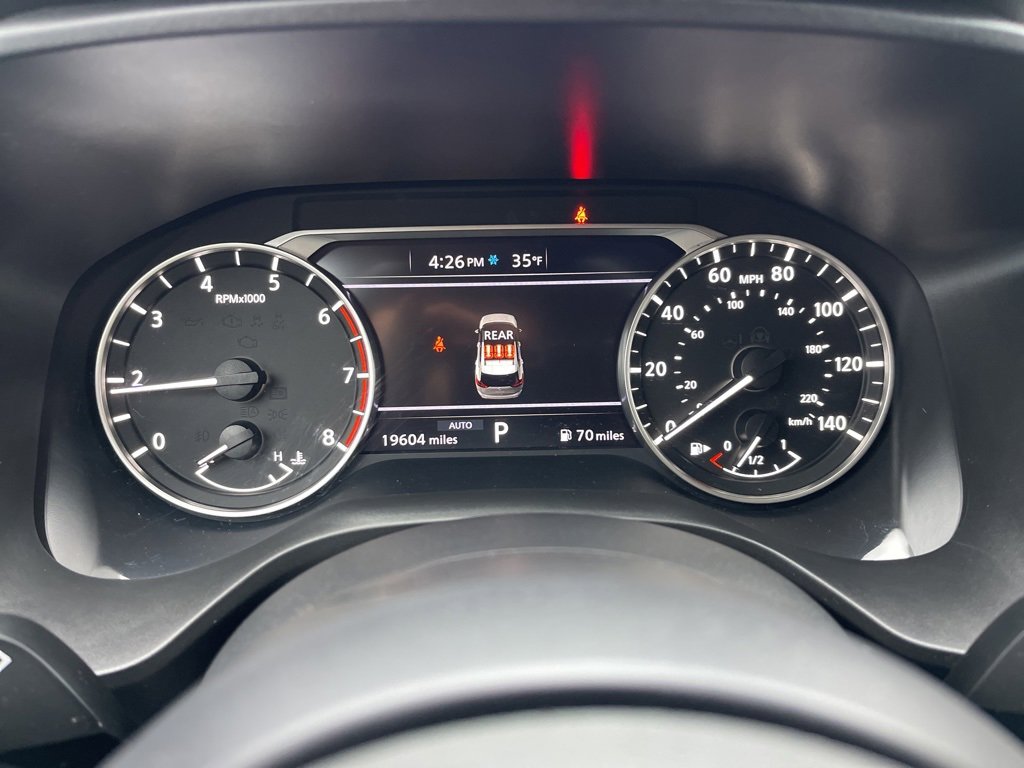 Used 2024 Nissan Rogue SV image 13