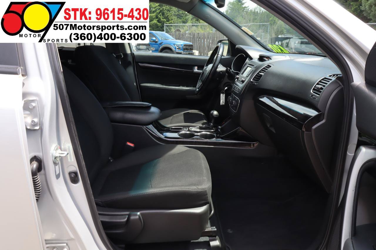 Used 2015 Kia Sorento LX AWD/4WD image 19