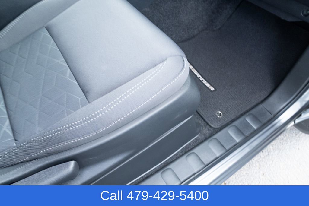 Used 2025 Nissan Frontier SV w/ SV Convenience Package image 40