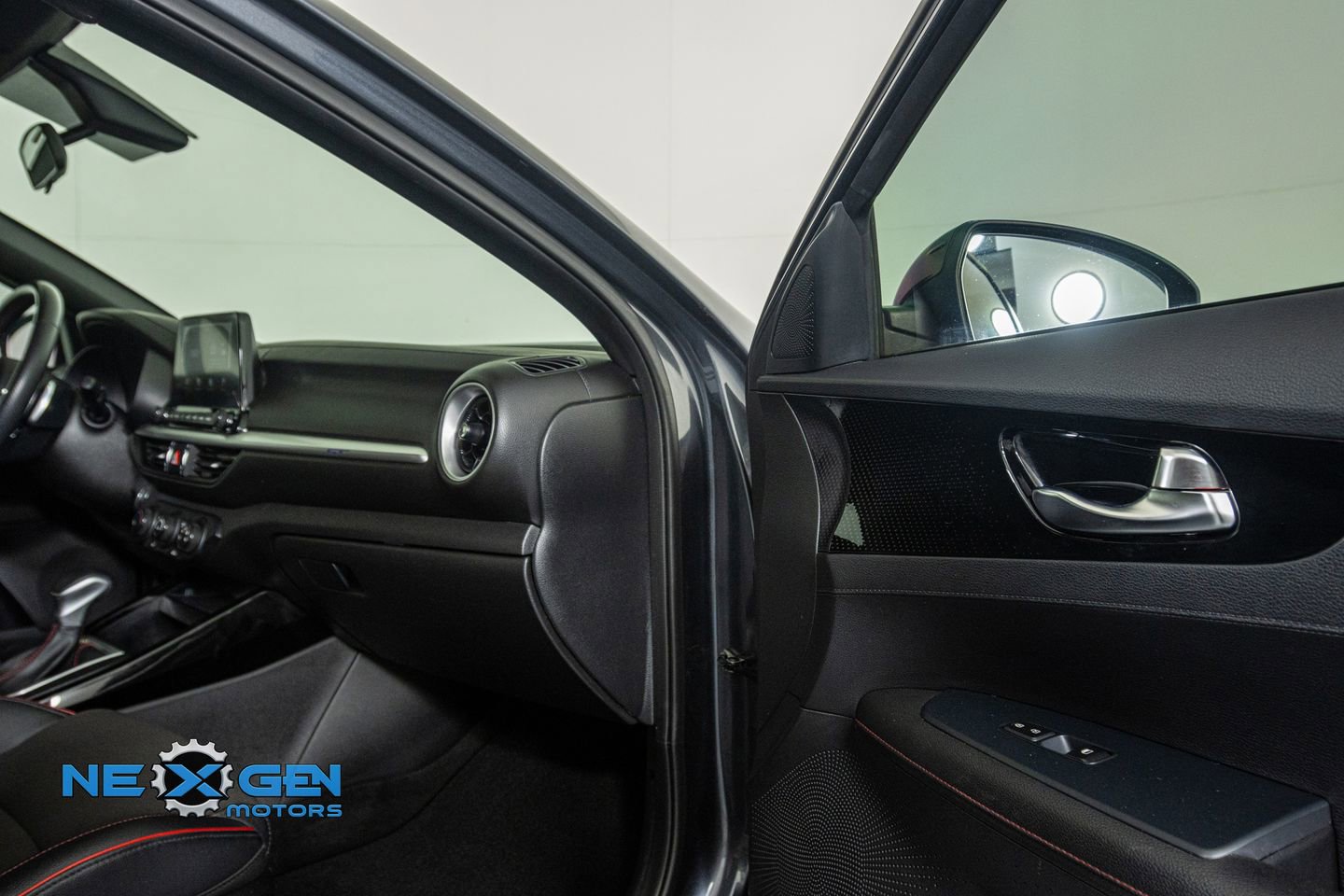 Used 2020 Kia Forte GT image 35