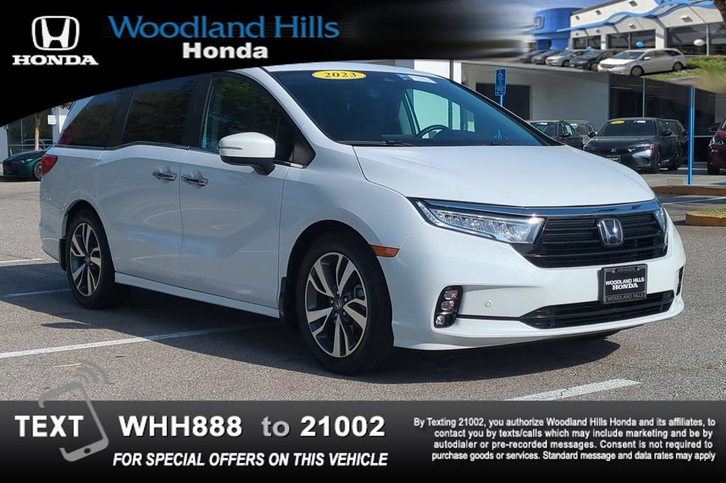 Certified 2023 Honda Odyssey Touring image 3
