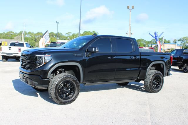 Used 2024 GMC Sierra 1500 SLT w/ SLT Premium Plus Package AWD/4WD image 5
