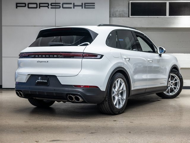 Used 2025 Porsche Cayenne S image 8
