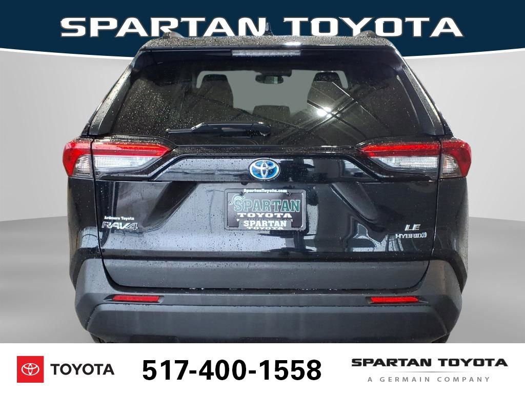 Used 2019 Toyota RAV4 LE w/ Carpet Mat Package image 8