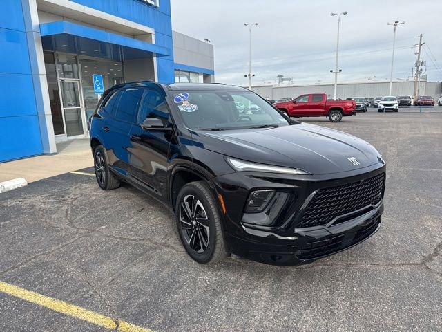 Certified 2025 Buick Enclave Sport Touring image 9