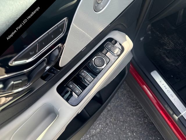 Used 2025 Lincoln Aviator Reserve w/ Equipment Group 201A image 16