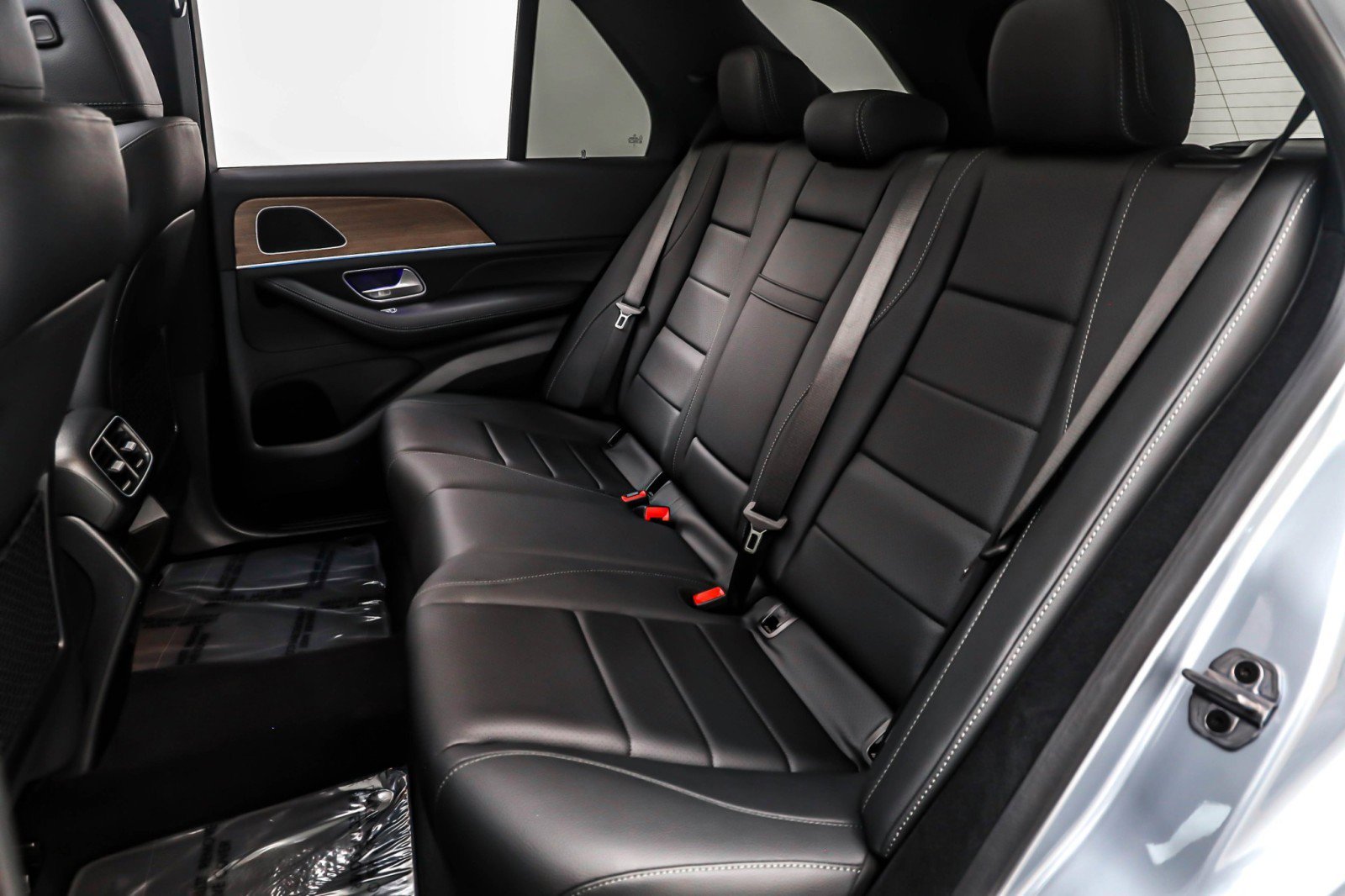 Certified 2025 Mercedes-Benz GLE 350 4MATIC image 8