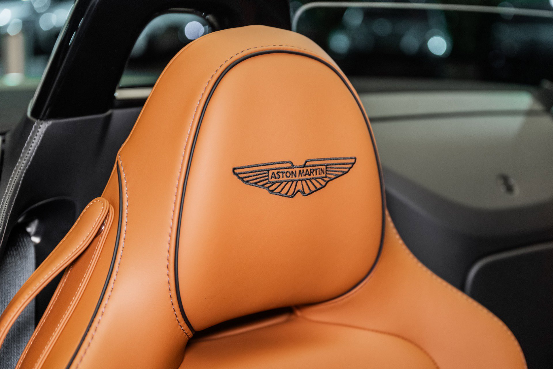 New 2026 Aston Martin V8 Vantage Roadster image 5