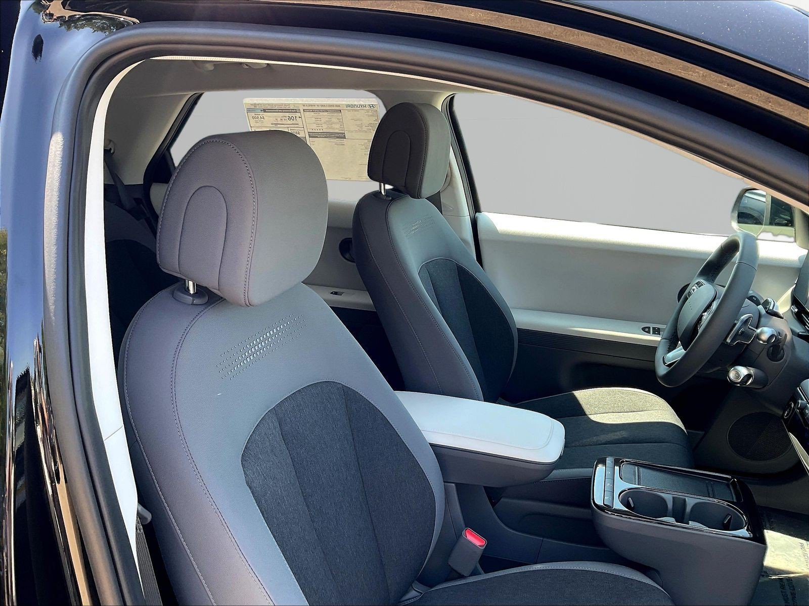 New 2026 Hyundai Ioniq 5 SE AWD/4WD image 18