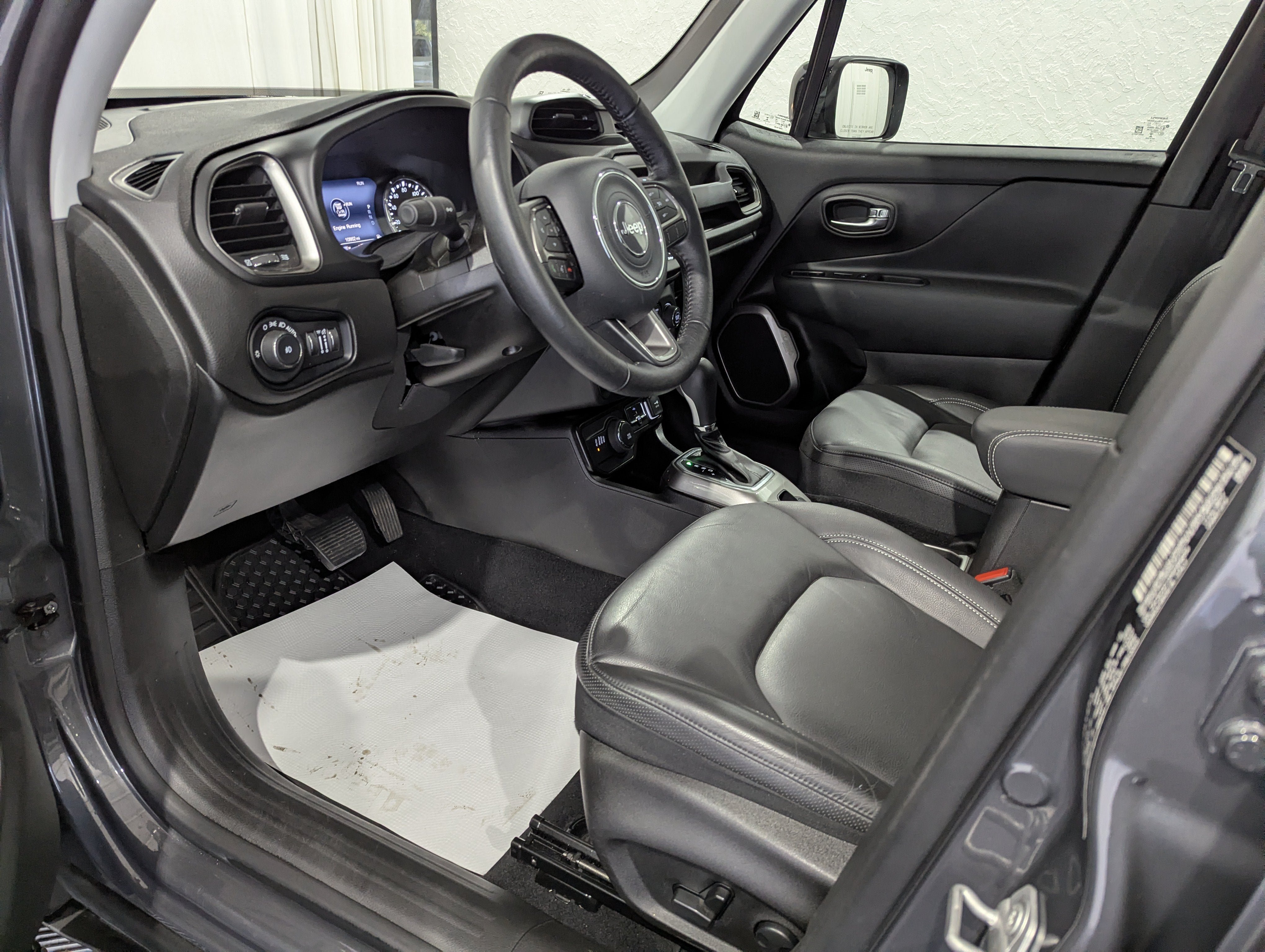 Used 2022 Jeep Renegade Limited w/ Sun, Sound & Wheels Group AWD/4WD image 13
