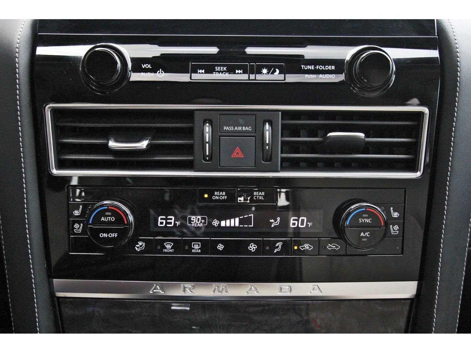 Used 2022 Nissan Armada Platinum w/ Captain's Chairs Package RWD image 30