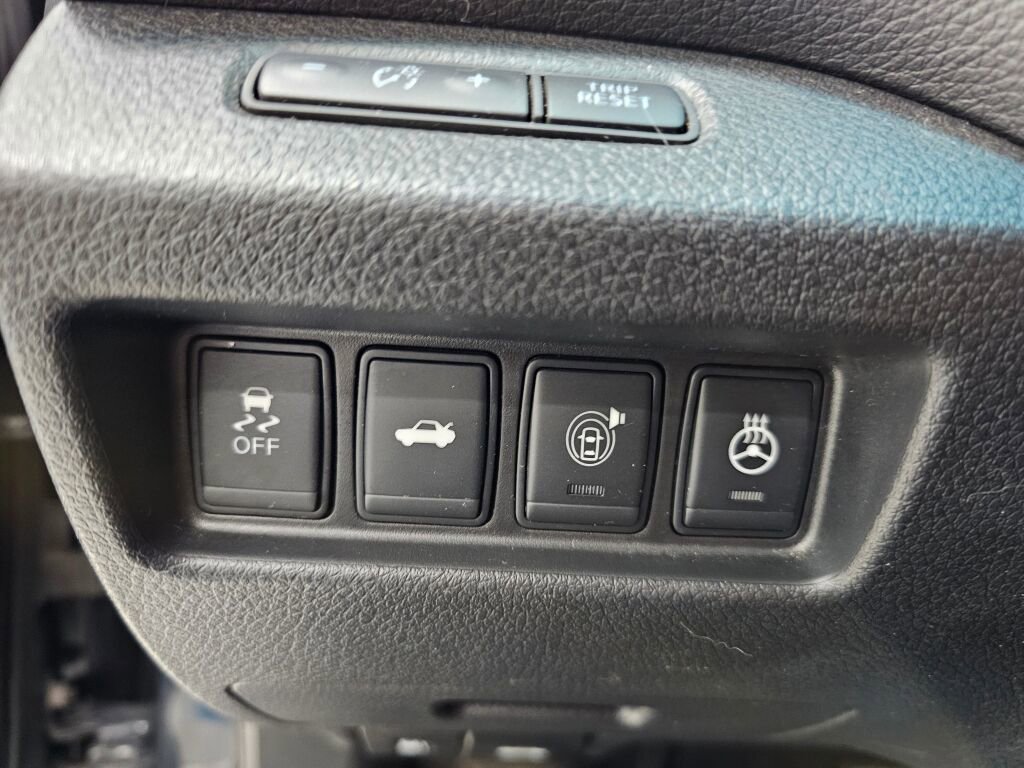 Used 2015 Nissan Altima 2.5 SL w/ Technology Package FWD image 27