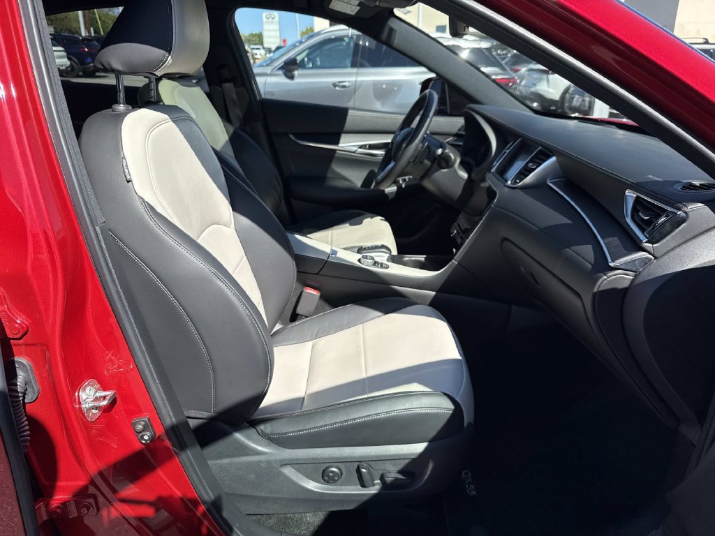 Used 2025 INFINITI QX55 Sensory w/ Lighting Package AWD/4WD image 19