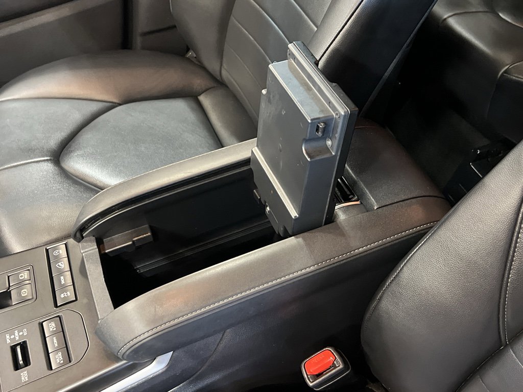 Used 2020 Toyota Highlander XLE image 16