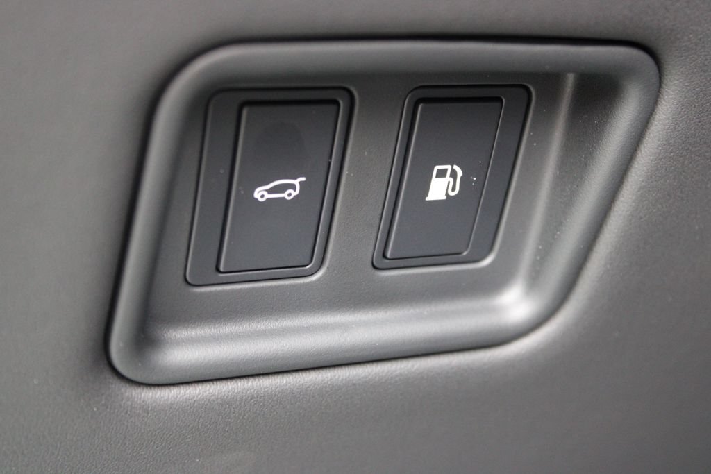 New 2027 Land Rover Range Rover Sport Dynamic SE Plug-In Hybrid AWD/4WD image 13