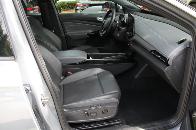 Used 2023 Volkswagen ID.4 Pro S Plus AWD/4WD image 36