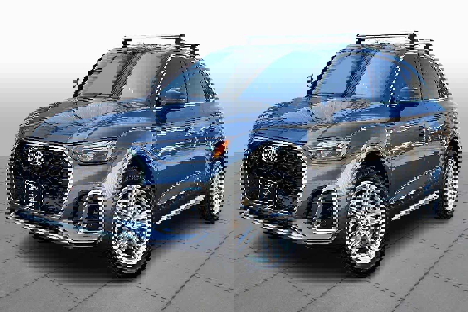 Used 2022 Audi Q5 e Premium Plus image 2