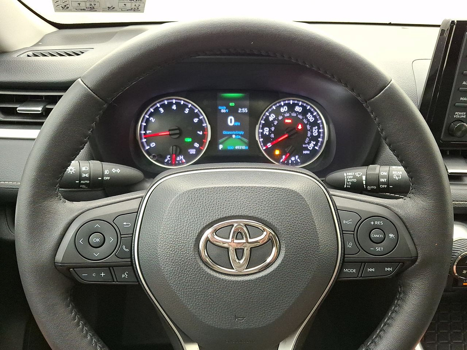 Certified 2022 Toyota RAV4 XLE Premium AWD/4WD image 20