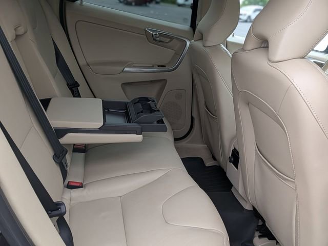 Used 2016 Volvo XC60 T6 Platinum w/ Protection Package AWD/4WD image 35