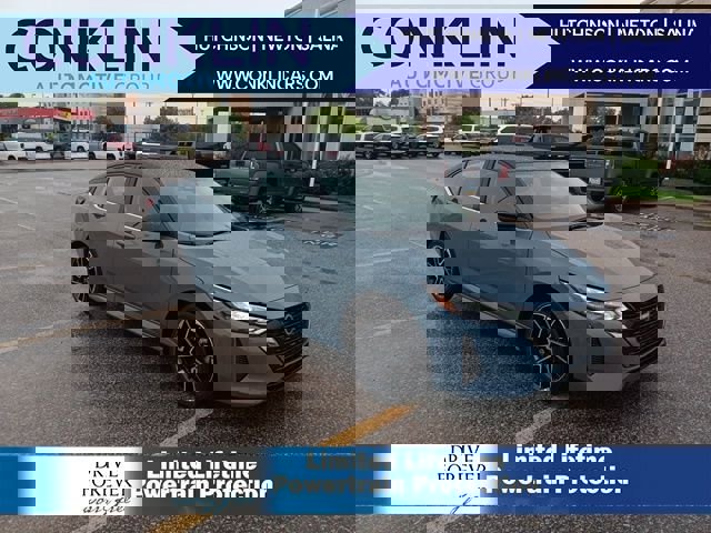 New 2025 Nissan Sentra SR