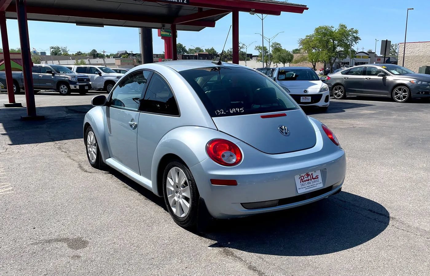 Used 2010 Volkswagen Beetle Red Rock FWD image 4