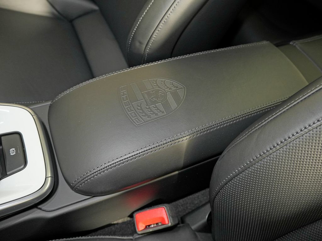 Certified 2020 Porsche 911 Cabriolet image 38