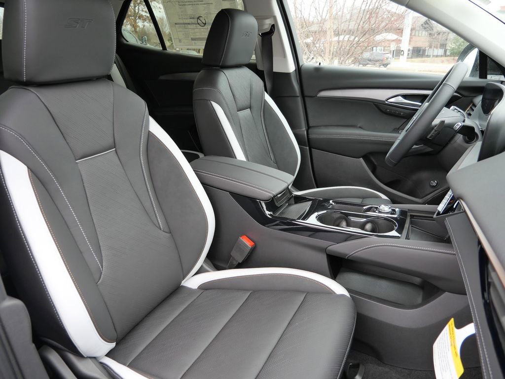 New 2026 Buick Envision Sport Touring image 24