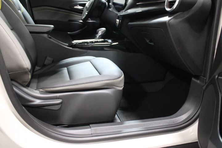 New 2026 Chevrolet Trax ACTIV w/ Driver Confidence Package image 25