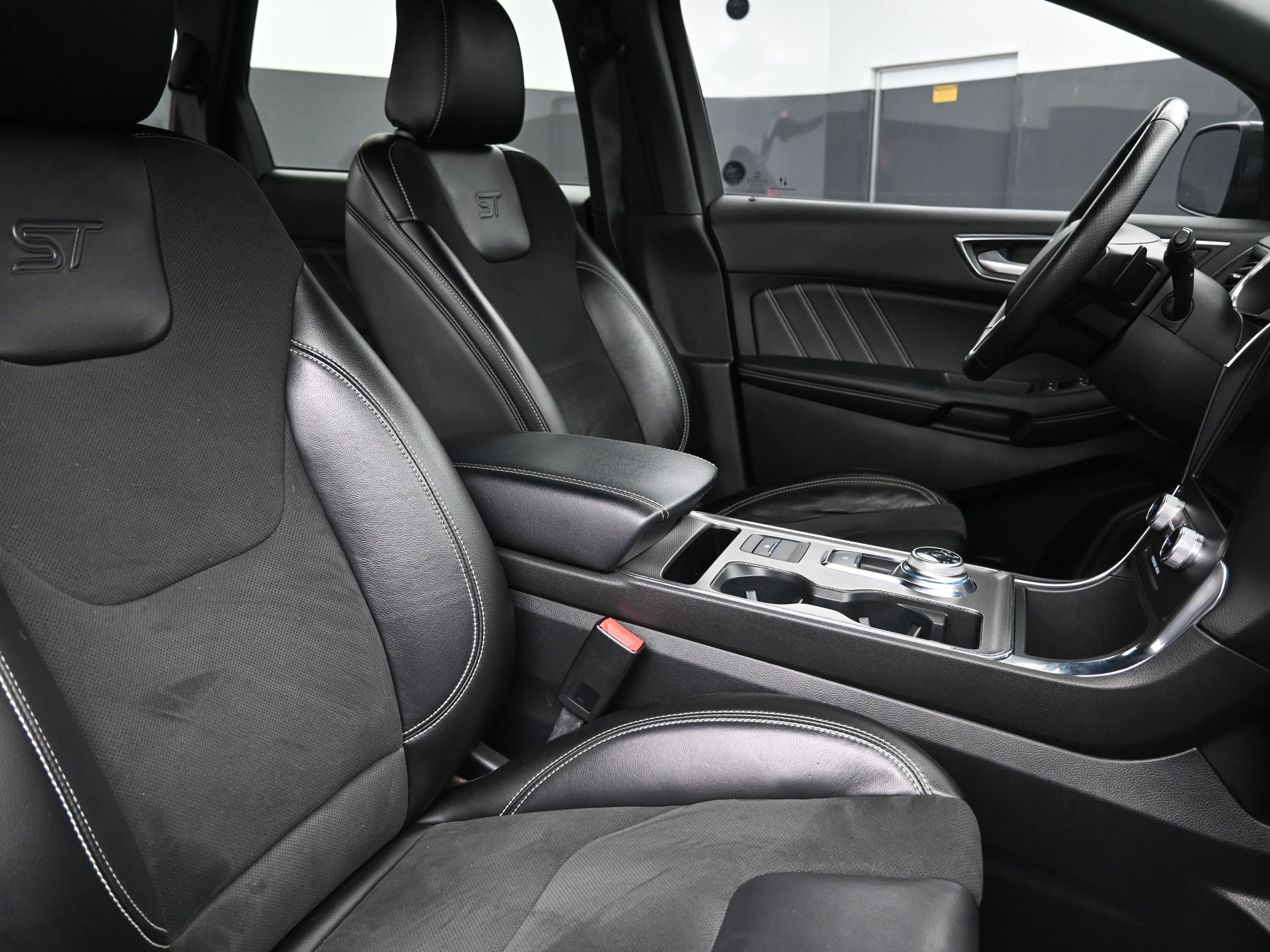 Used 2021 Ford Edge ST AWD/4WD image 27