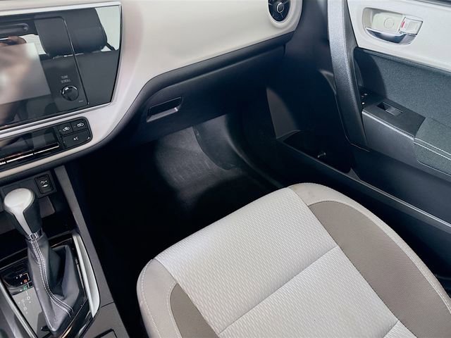 Used 2018 Toyota Corolla LE image 22