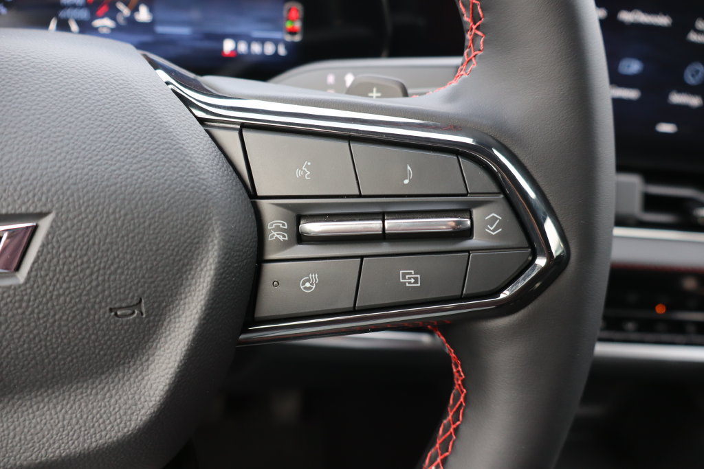 New 2027 Chevrolet Equinox RS w/ Safety and Technology Package AWD/4WD image 9