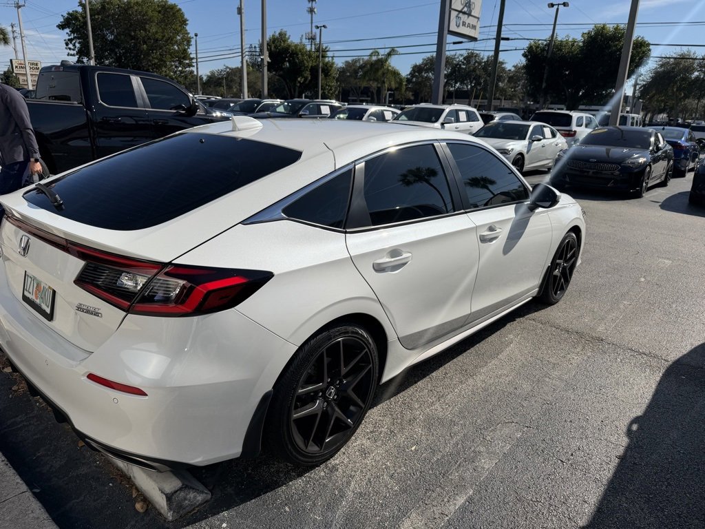 Used 2024 Honda Civic Sport Touring image 4