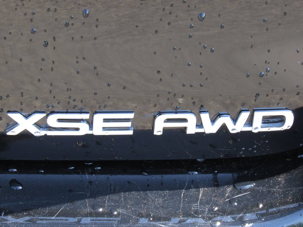 Certified 2025 Toyota Highlander XSE AWD/4WD image 8