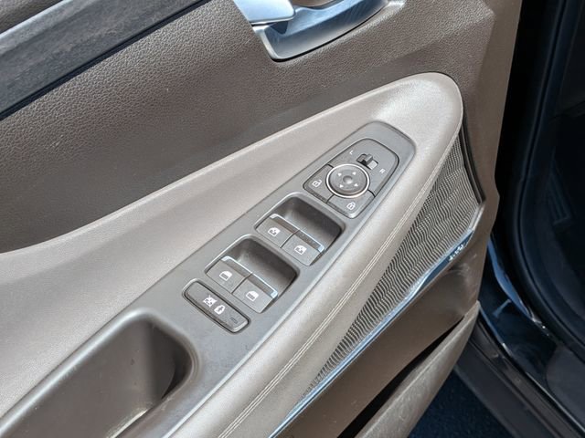 Used 2019 Hyundai Santa Fe SEL AWD/4WD image 15