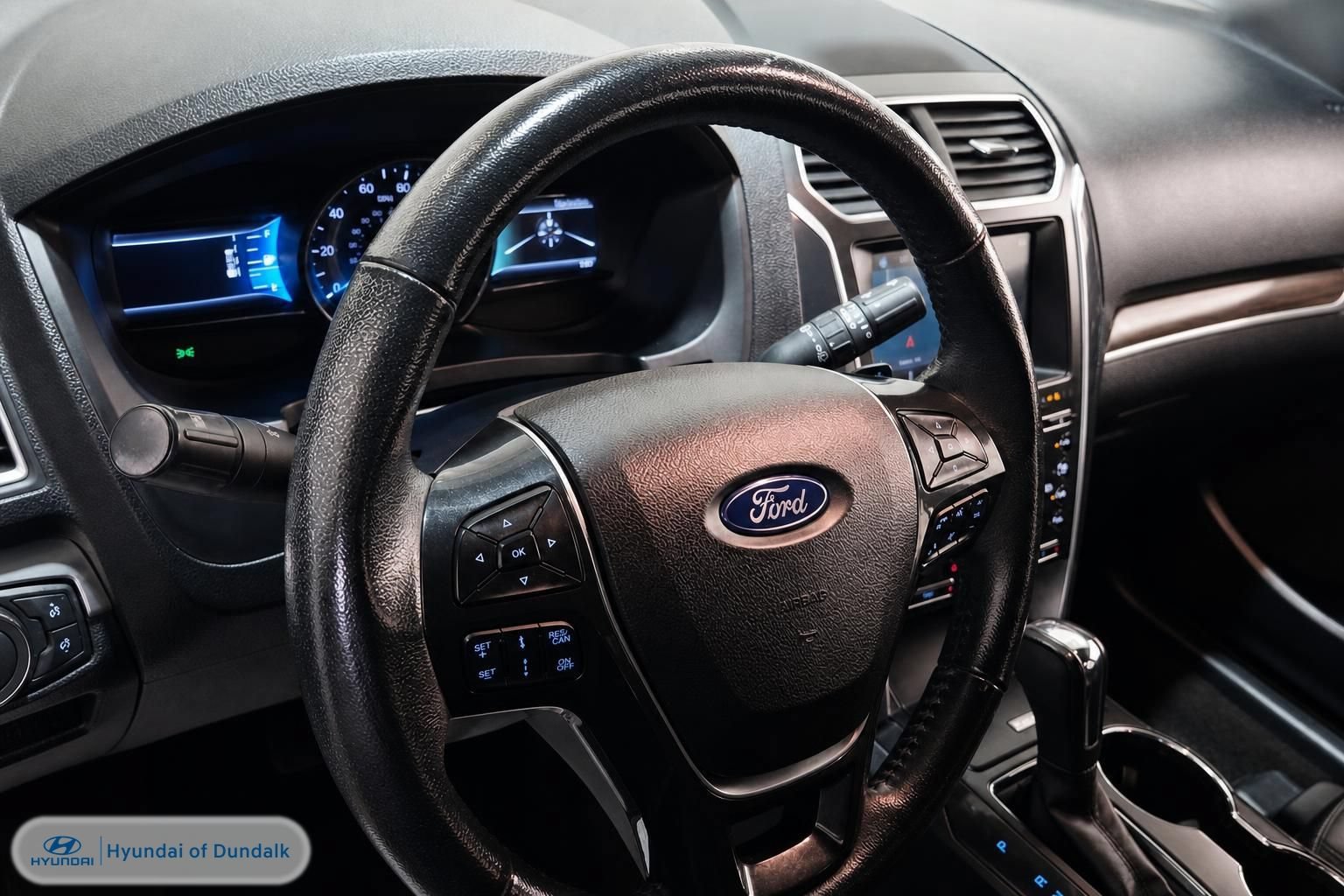 Used 2017 Ford Explorer Limited w/ Equipment Group 303A AWD/4WD image 9