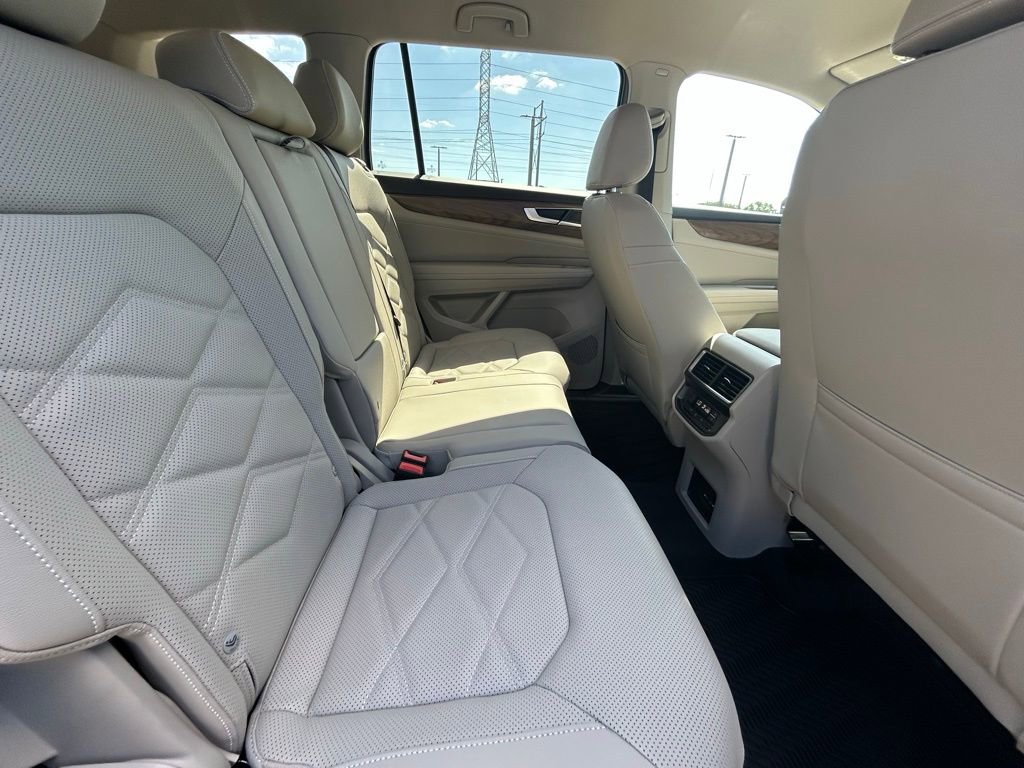 New 2026 Volkswagen Atlas SE image 39