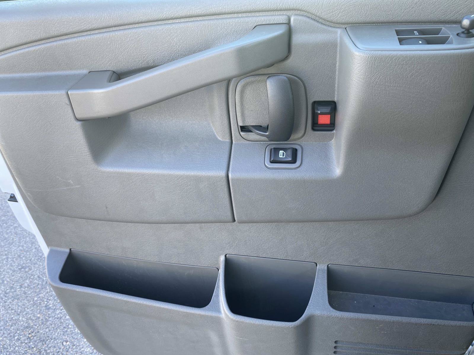 New 2023 GMC Savana 3500 w/ Power Convenience Package RWD image 15