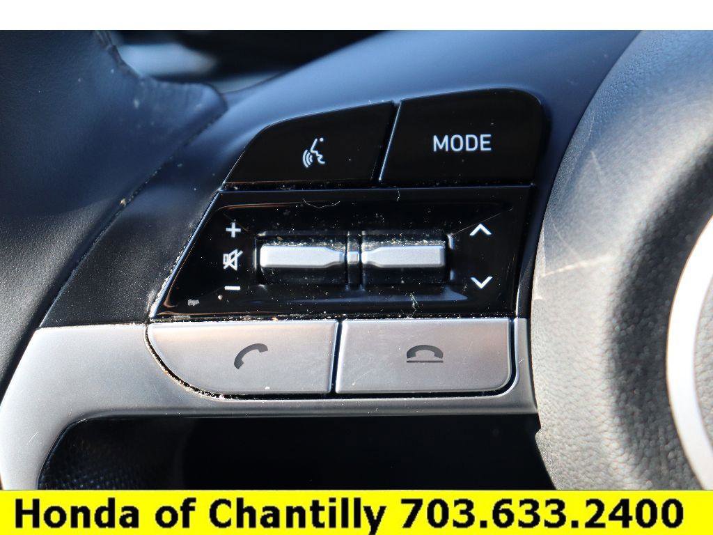 Used 2023 Hyundai Elantra Limited w/ Cargo Package image 12