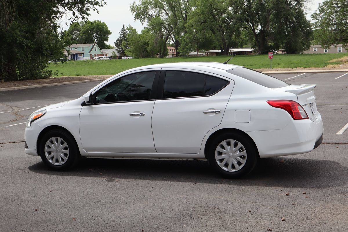 Used 2019 Nissan Versa SV FWD image 8